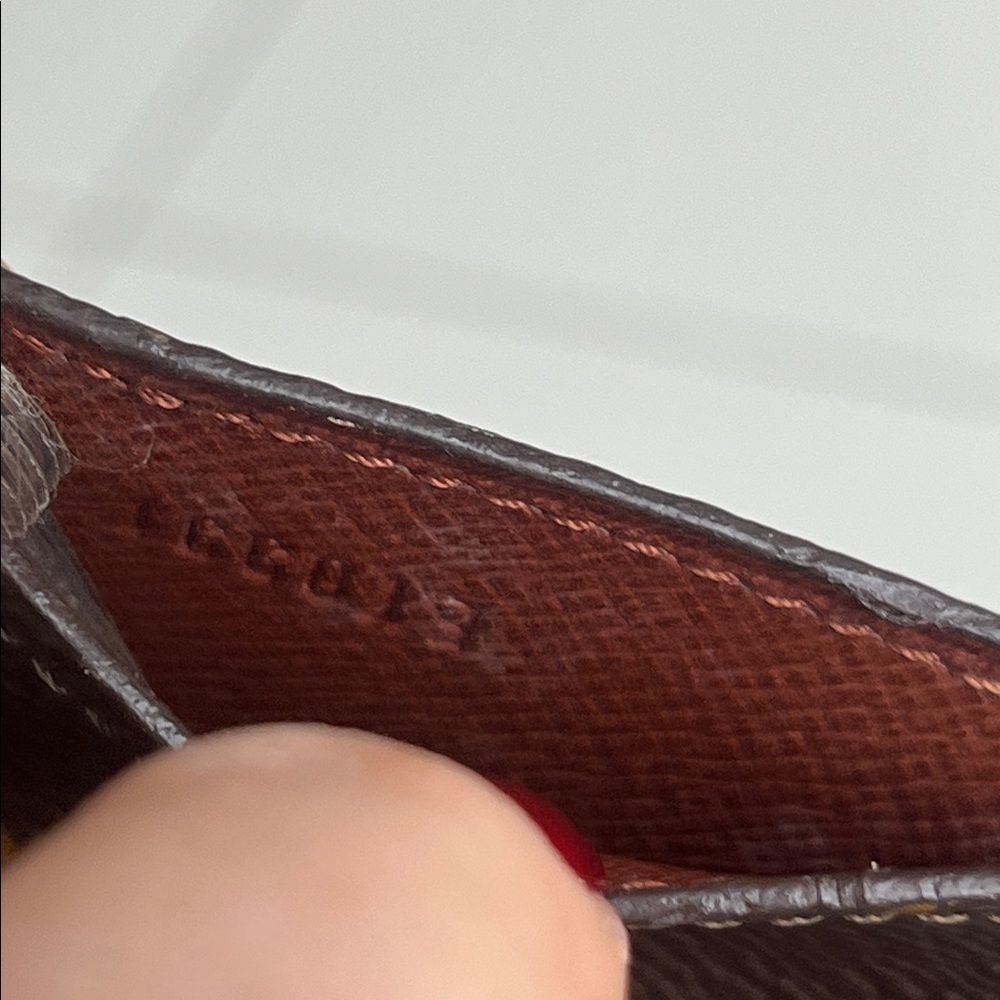 Louis Vuitton Brown Canvas Monogram Card & Photo Holder - Picture 7 of 7